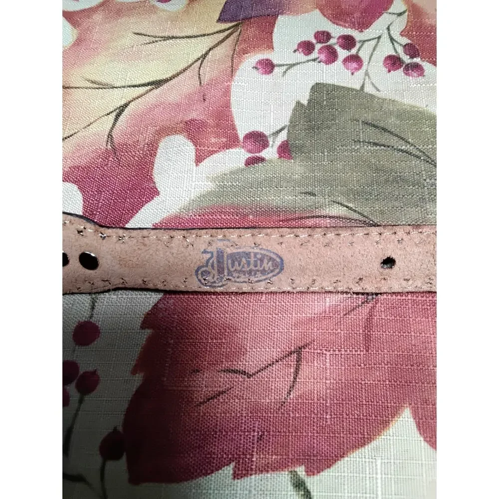 Justin Ladies Size 30 Silver and Black Belt style number C20373 1 1/4